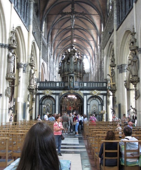 Igreja de Nossa Senhora Bruges Na dúvida embarque (Small)