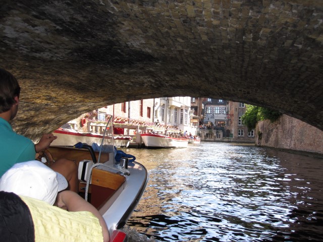 passeio de barco no canal Bruges Na dúvida embarque (10) (Small)