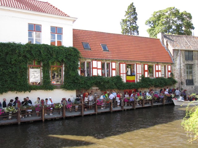 passeio de barco no canal Bruges Na dúvida embarque (3) (Small)