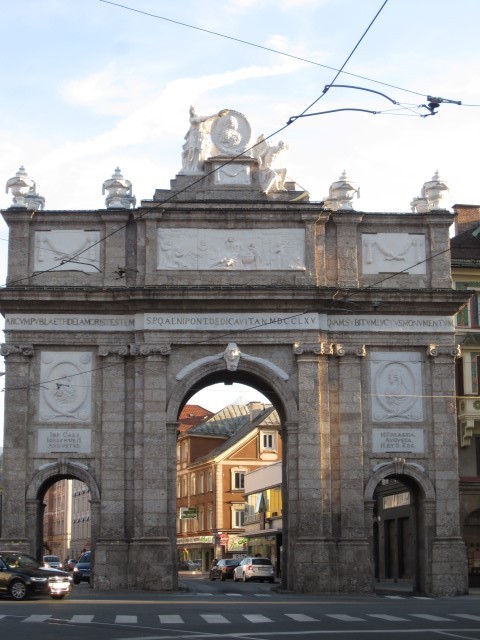 arco do triunfo Innsbruck Áustria Na duvida embarque