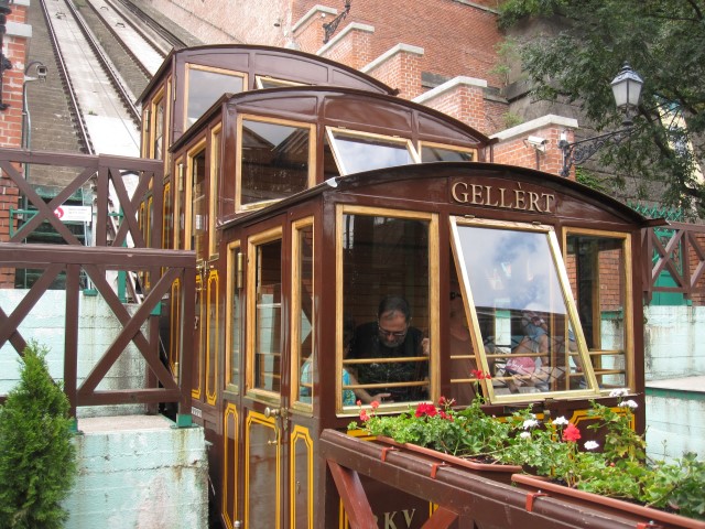 funicular budapeste budapeste na duvida embarque