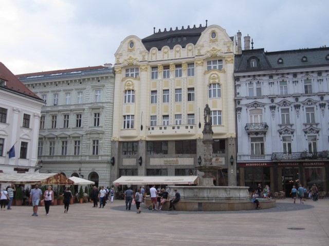 praça bratislava Eslováquia Na dúvida embarque