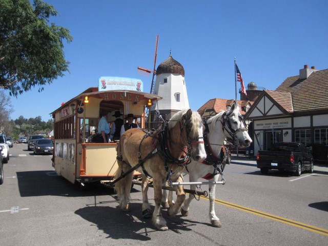 Solvang, a Dinamarca na Califórnia_Na dúvida embarque (1) (Small)