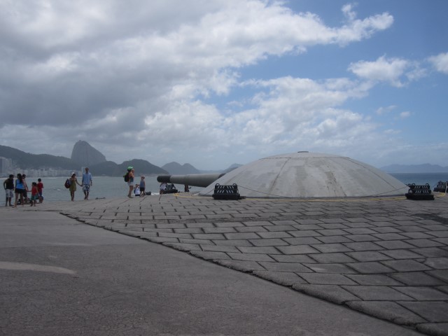 Forte de Copacabana, Rio de Janeiro, Na dúvida embarque