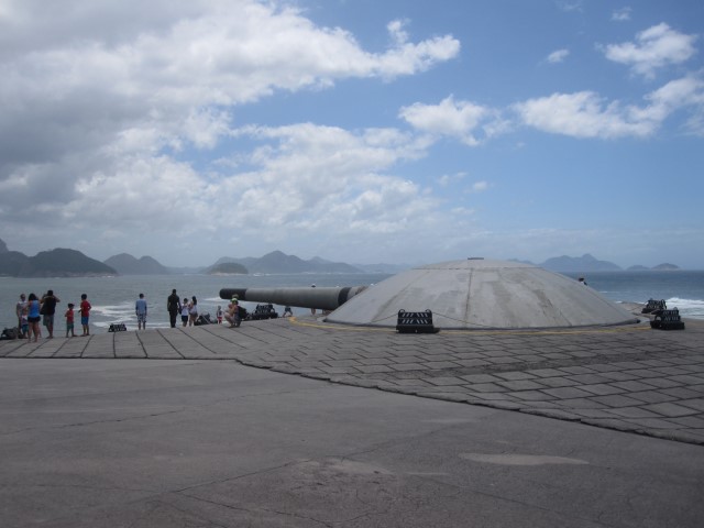 Forte de Copacabana, Rio de Janeiro, Na dúvida embarque