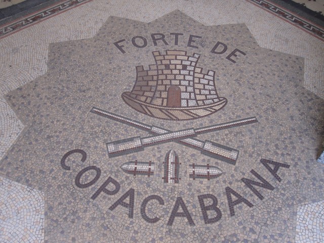 Forte de Copacabana, Rio de Janeiro, cidade olímpica, Na dúvida embarque (5) (Small)