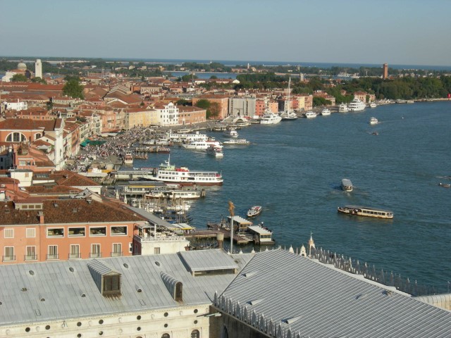 Praça São Marco, Veneza, Itália, Na dúvida embarque (Small)