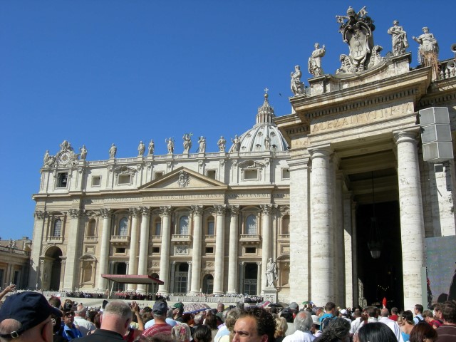 Praça São Pedro Vaticano Roma Italia Na dúvida embarque