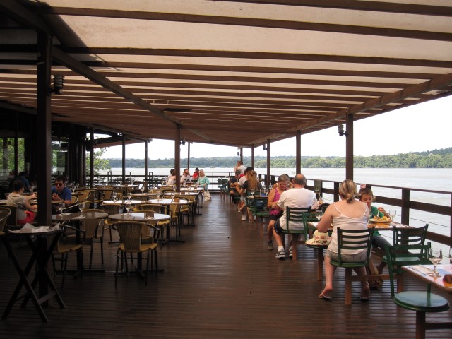 Restaurante Porto Canoas Foz do Iguaçu Na dúvida embarque