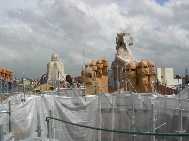 Casa Milá Gaudí Barcelona Na dúvida embarque (12) (Small)