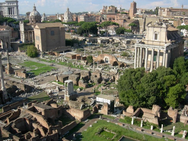 Foro Romano Itália Na dúvida embarque (1) (Small)