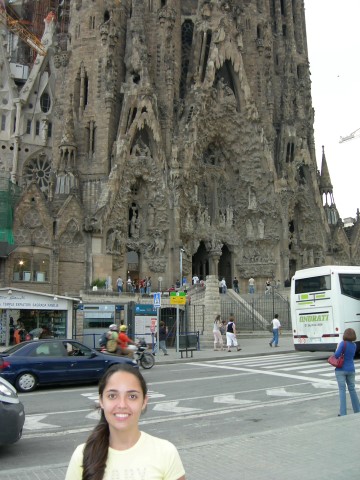 Sagrada Familia Gaudí Barcelona Na dúvida embarque (12) (Small)