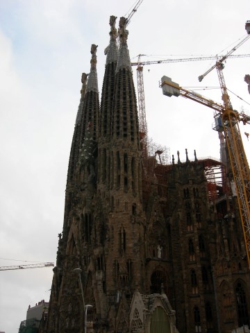 Sagrada Familia Gaudí Barcelona Na dúvida embarque (9) (Small)