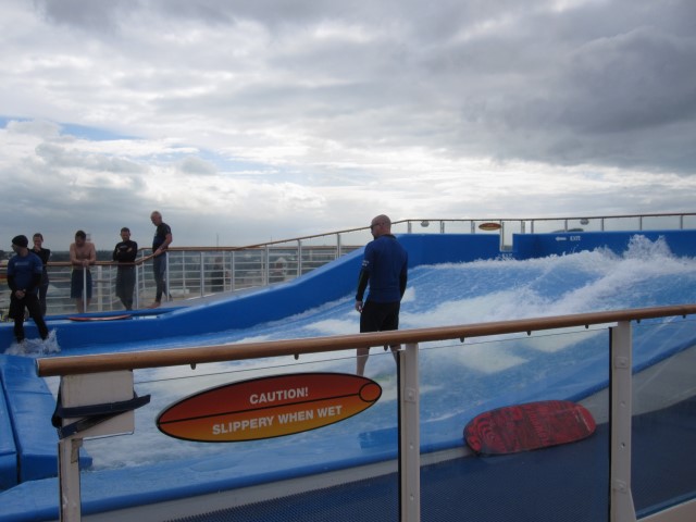 flow rider Allure of the Seas cruzeiro Na dúvida embarque (1) (Small)