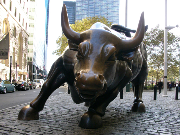 charging-bull-hi-res-from-wikipedia