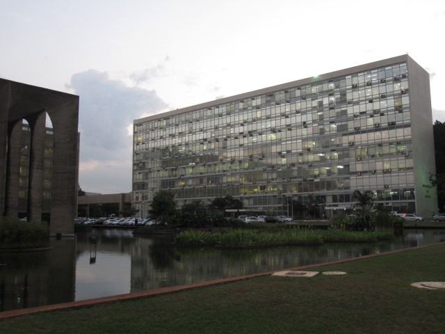 Ministério da Saúde Brasília _ blog na dúvida embarque (Small)