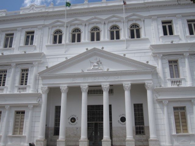 Palácio da Justiça São Luís_ blog Na dúvida, embarque (Small)