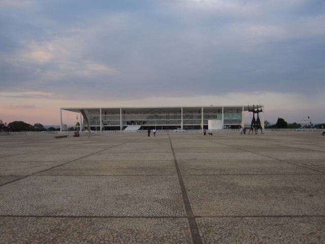 Palácio do Planalto Brasília Na dúvida, embarque (1) (Small)