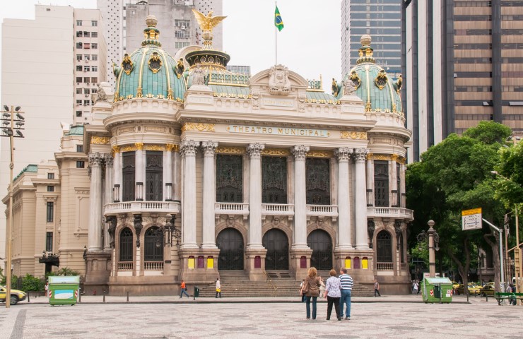 teatro-municipal-rio-de-janeiro_blog-na-duvida-embarque-small