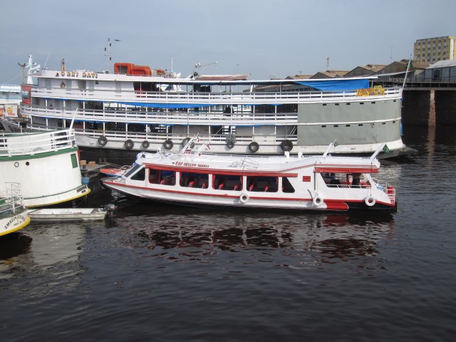 barco-passeio-amazing-tours-_-blog-na-duvida-embarque-small