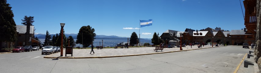 centro-civico-bariloche-argentina-1-small