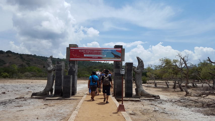 komodo-national-park-indonesia-blog-na-duvida-embarque-2-small