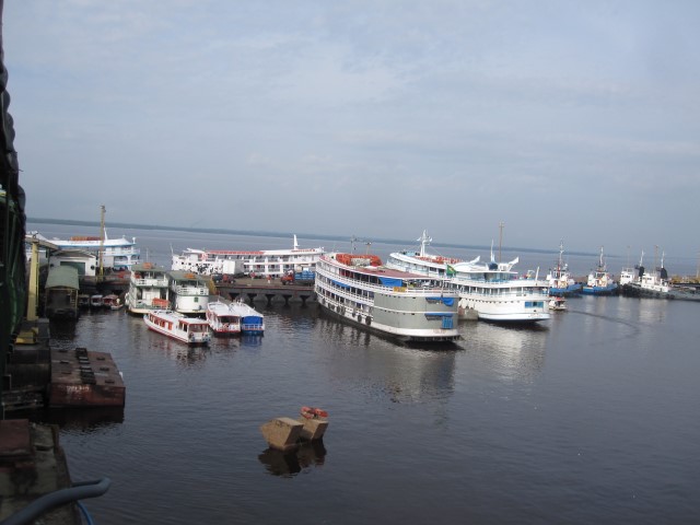 porto Manaus Na dúvida embarque (Small)